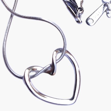 316L Paslanmaz Çelik Zincir Kalpli Düğüm Detay Gümüş Renk Çelik Kolye 2