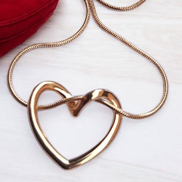 316L Paslanmaz Çelik Kalpli Düğüm Altın Renk Çelik Kolye 3